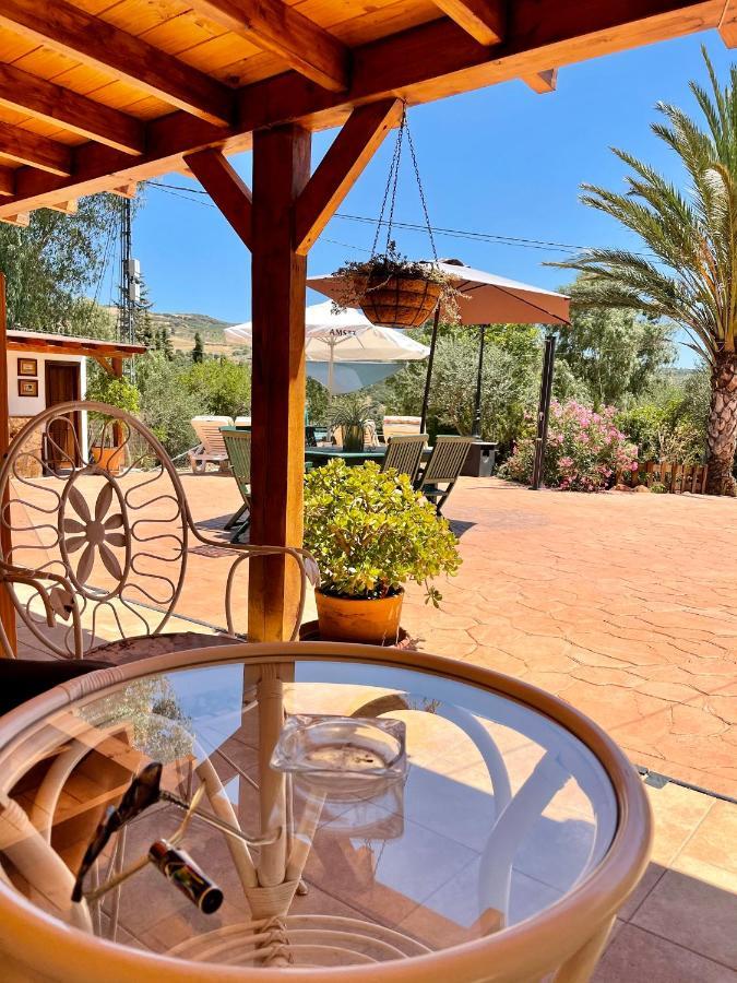 Вілла Cortijo El Alcornocal Малага Екстер'єр фото